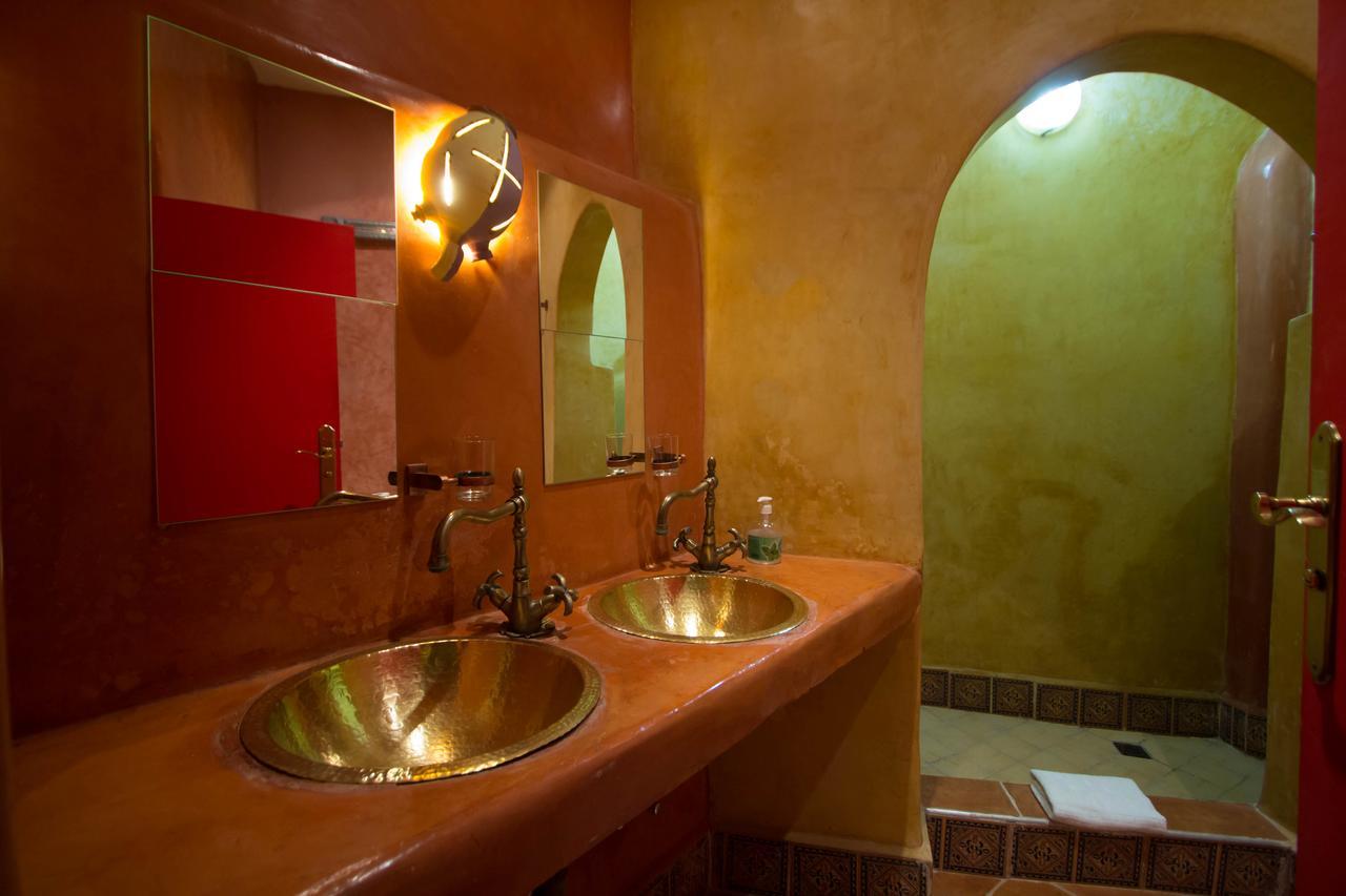 Riad Haj Palace & Spa Fès Eksteriør bilde Bathroom in a hotel